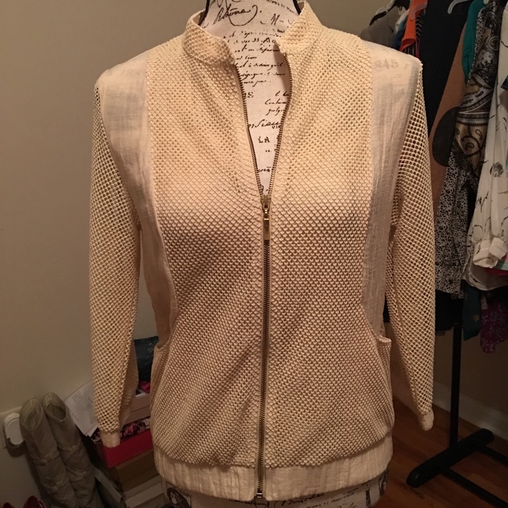 🍰Carmin Top/ Jacket size Medium